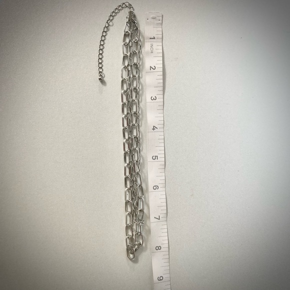 Silver tone 2 layers Chain Necklace preloved jewelry - Picture 5 of 6